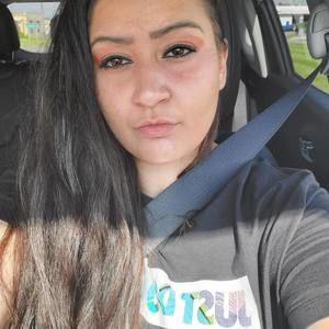 Meet your Posher, Mercedes